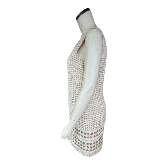 Vince Camuto Dress Women's Size 10 Champagne Sheath Eyelet/Geo Embroidery Detail - Picture 2 of 9